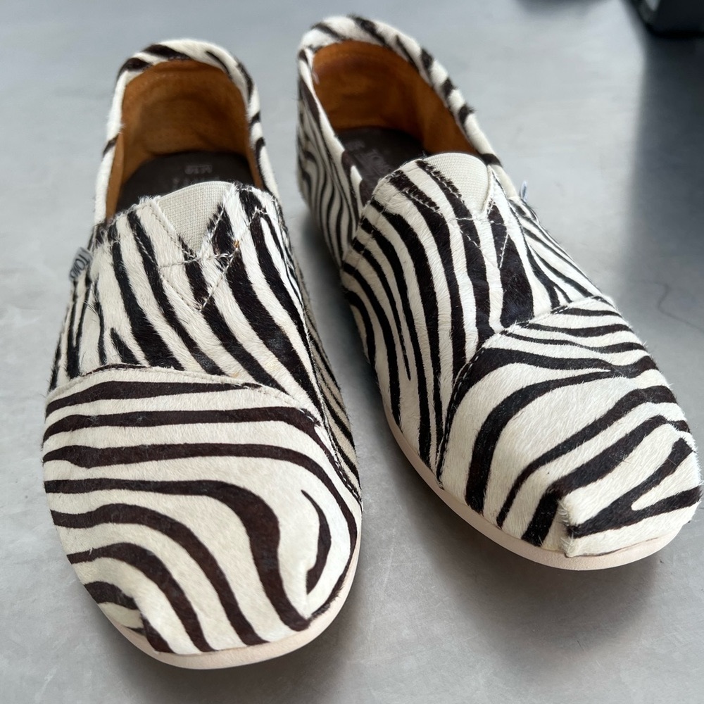 Tom’s by Neiman Marcus - Zebra faux hide alpargatas